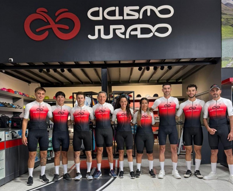 Se present� el equipo de Mountain Bike �Ciclismo Jurado�